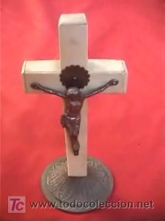 Antig&uuml;edades: CRUZ DE MARFIL CON CRISTO - Foto 1