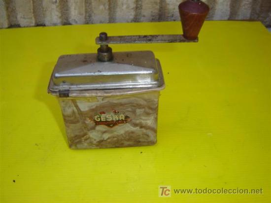 Antig&uuml;edades: Molinillo de pasta beteado - Foto 1