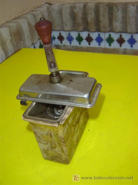 Antig&uuml;edades: Molinillo de pasta beteado - Foto 2