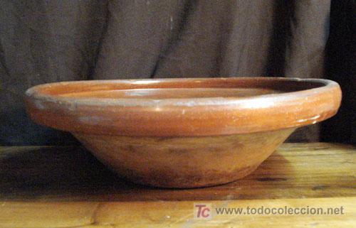 Antig&uuml;edades: Fuente de ceramica - Foto 1