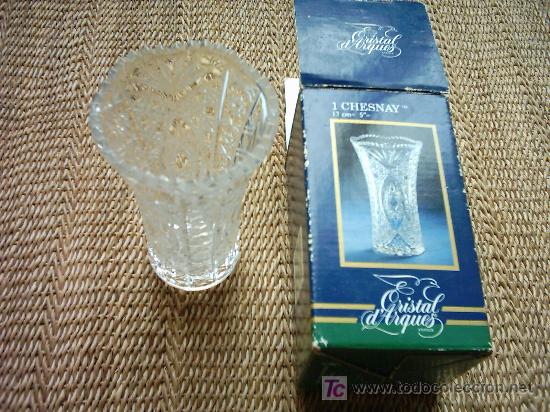 Antiques: JARR&Oacute;N DE CRISTAL FRANC&Eacute;S D&acute;ARQUES. MODELO CHESNAY. 13 cm. 1988.