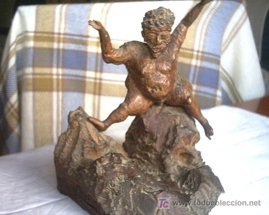 Antig&uuml;edades: TALLA DE MADERA - 1947 --- SUPER REBAJADO - Foto 1