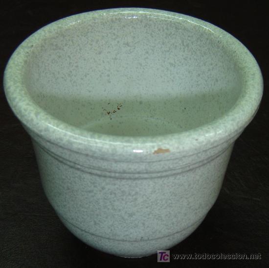 Antig&uuml;edades: MACETERO DE CERAMICA BLANCO medidas 13*12 cms. - Foto 1