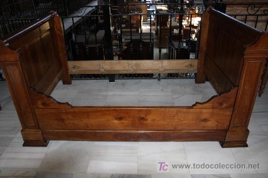 Antig&uuml;edades: CAMA LUIS FELIPE,NOGAL REF.3976 - Foto 1