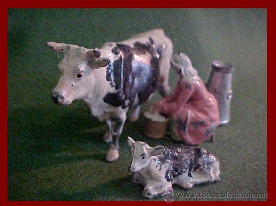 Antig&uuml;edades: vaca lechera y c&aacute;ntara de leche - Foto 1