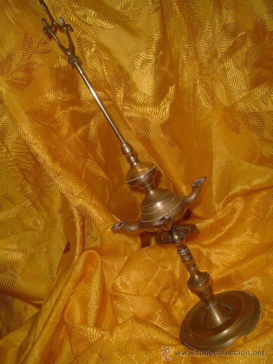 Oggetti Antichi: VELON DE CUATRO MECHAS, LATON FF.SG.XIX. 47 CM. X 13 CM.