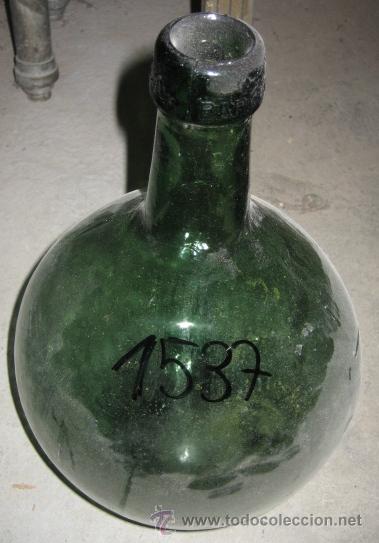 Antiguidades: Garrafa grande de vidrio de 31 cms