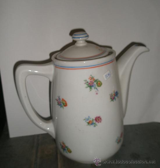 Antig&uuml;edades: Jarra para caf&eacute; de 22 cms de alto - Foto 1