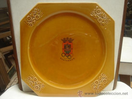 Antig&uuml;edades: PLATO OCHAVADO DE -IBERO TANAGRA- SANTANDER. 29 CMS. DE DI&Aacute;METRO.