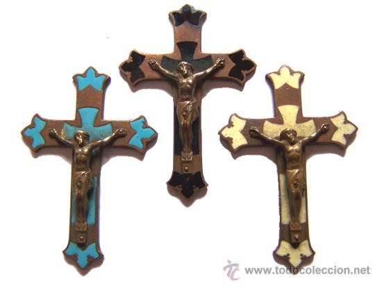 Lote De 3 Bonitas Cruces Con Cristo Esmalta Comprar Antiguedades