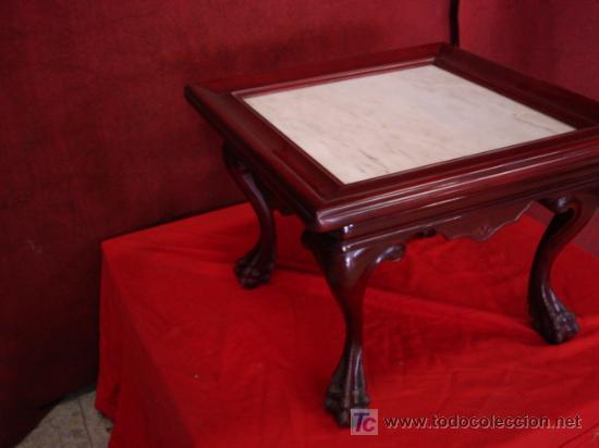 Antig&uuml;edades: MESA DE CENTRO DE CAOBA - Foto 2