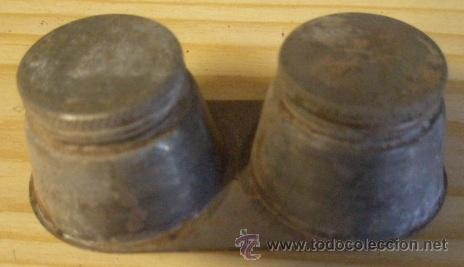 Antig&uuml;edades: tintero con pesta&ntilde;a para colgar - Foto 1