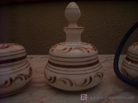 Antig&uuml;edades: ANTIGUO JUEGO DE TOCADOR - Foto 3