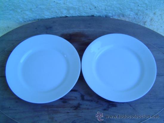 Antig&uuml;edades: 2 PLATOS ROYAL CHINA VIGO - Foto 1