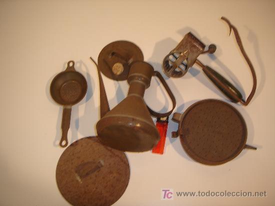 Antig&uuml;edades: lote de piezas de hojalata - Foto 1