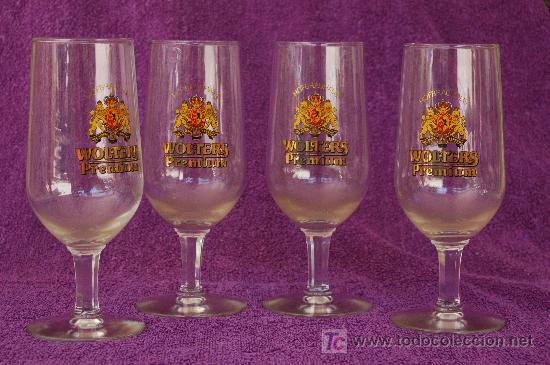 Antig&uuml;edades: CUATRO COPAS DE CRISTAL CERVEZA ALEMANA - DEC. EN ORO