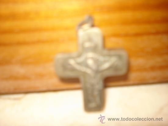 Antig&uuml;edades: PEQUE&Ntilde;O CRUCIFIJO - Foto 1
