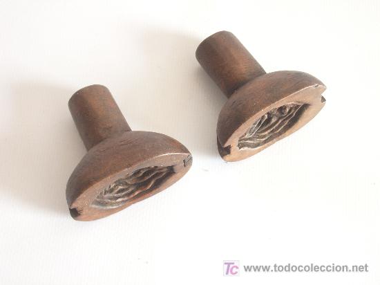 Antig&uuml;edades: Moldes para dulces realizado en madera con forma de nuez. - Foto 2