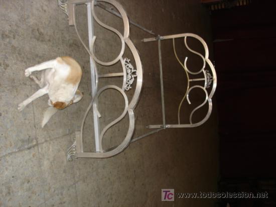 Antig&uuml;edades: CAMA DE BRONCE NIQUELADA - Foto 4