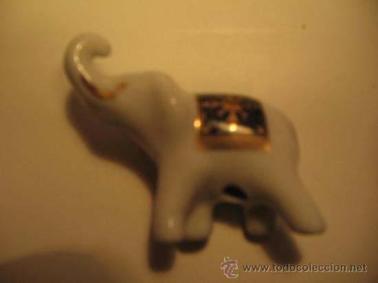 Antiques: BONITO ELEFANTE DE LA SUERTE DE PORCELANA
