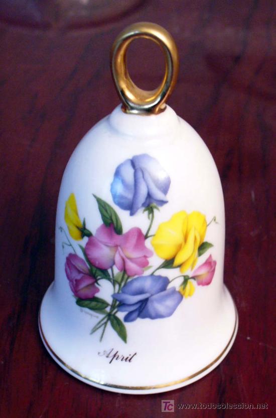 Antig&uuml;edades: campanilla de porcelana.abril - Foto 1