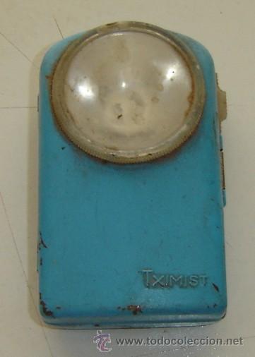 Antiquit&eacute;s: LINTERNA ANTIGUA A PILAS TIPO PIRINEOS TXIMIST  MEDIDAS 10,5*7 CMS.