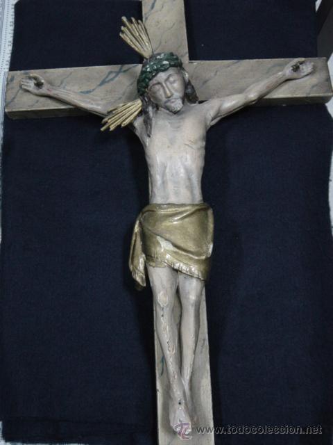 Antig&uuml;edades: Cristo en madera policromada siglo XIX - Foto 1