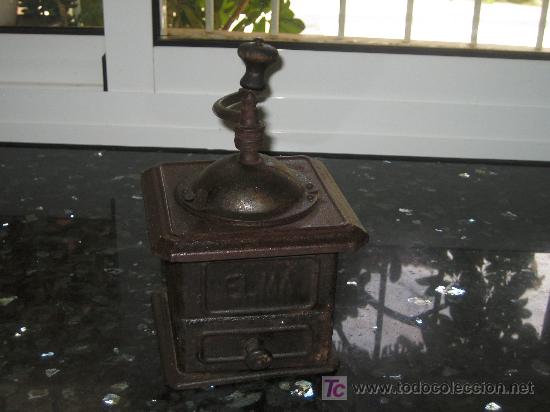 Oggetti Antichi: ESTUPENDO MOLINILLO DE CAFE METALICO . 19X13,5 CM.