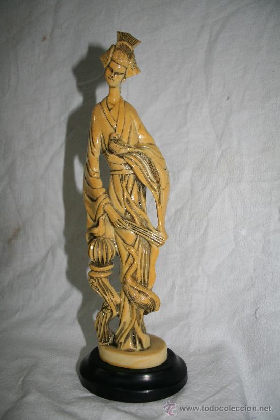 Antig&uuml;edades: FIGURA DE DAMA ORIENTAL - Foto 1