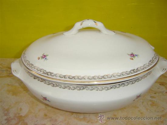 Antig&uuml;edades: sopera de porcelana antigua - Foto 1