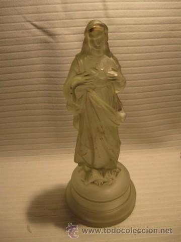 Oggetti Antichi: IMAGEN DE CORAZON DE MARIA EN VIDRIO PRENSADO. FF.SG.XIX. - PP.SG.XX. HUECA. MIDE 23 X 9 CM.