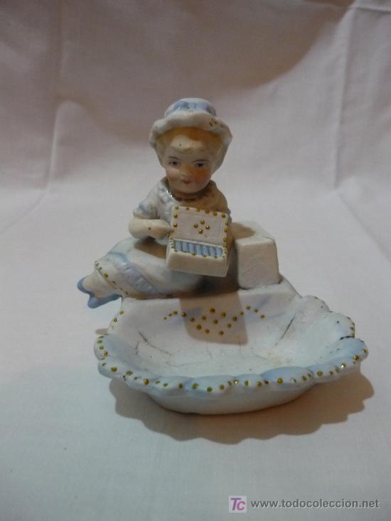 Antig&uuml;edades: Biscuit de ni&ntilde;a cerillera - Foto 1