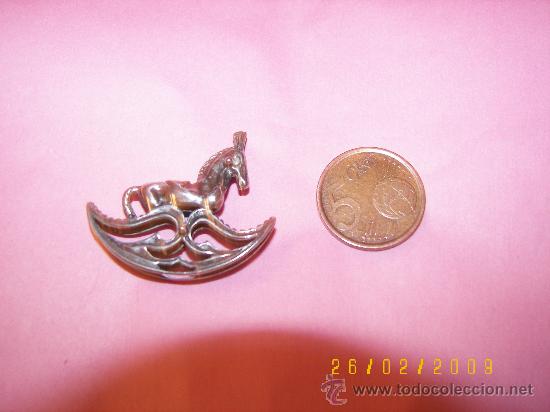 Antig&uuml;edades: figura plata - Foto 1