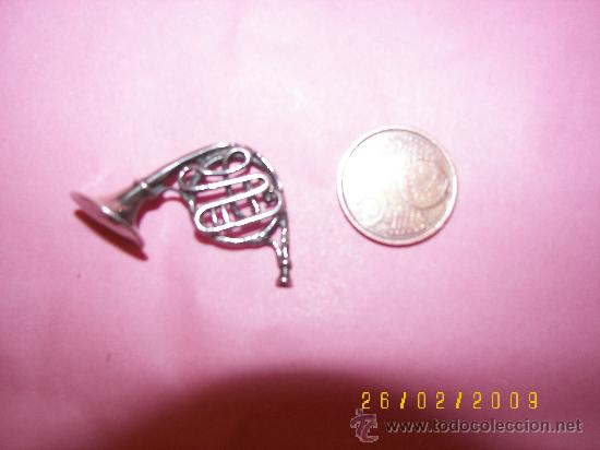 Antig&uuml;edades: figurita coleccion plata - Foto 1