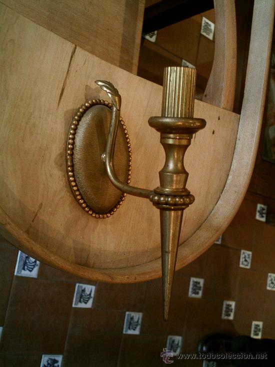 Antig&uuml;edades: Aplique de pared en bronce, antiguo. - Foto 2