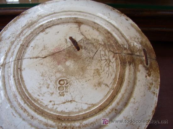 Antig&uuml;edades: Plato Sarreguemines numerado  y con grapas - Foto 3