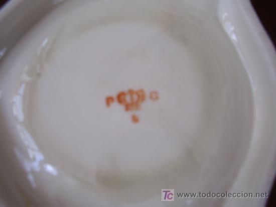 Antig&uuml;edades: Cenicero porcelana con marca - Foto 2