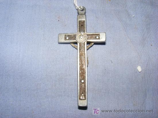 Antig&uuml;edades: Cruz en metal - Foto 2