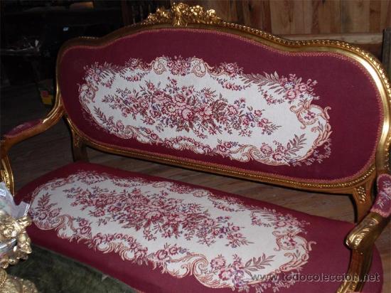 Antig&uuml;edades: sofa de 3 plazas y mesa . Estilo antiguo. - Foto 2