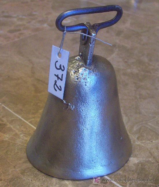 Antig&uuml;edades: ANTIGUA CAMPANILLA DE BRONCE - Foto 1