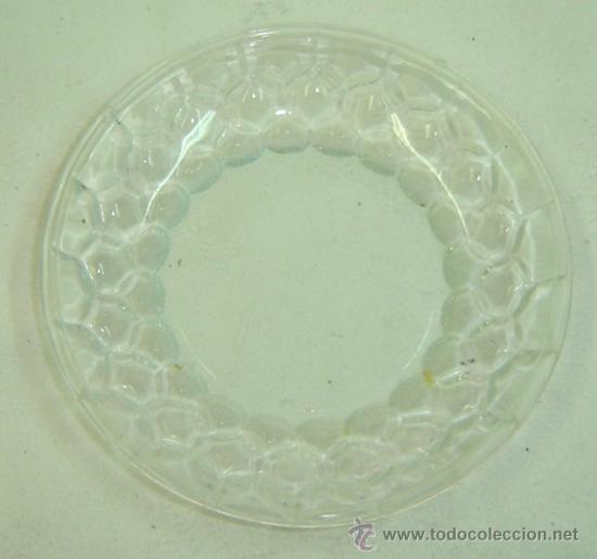 Antig&uuml;edades: PLATO DECORATIVO DE CRISTAL-DIAMETRO 14,5 CMS.