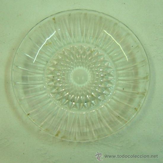 Antig&uuml;edades: PLATO DECORATIVO DE CRISTAL-DIAMETRO 14,5 CMS.
