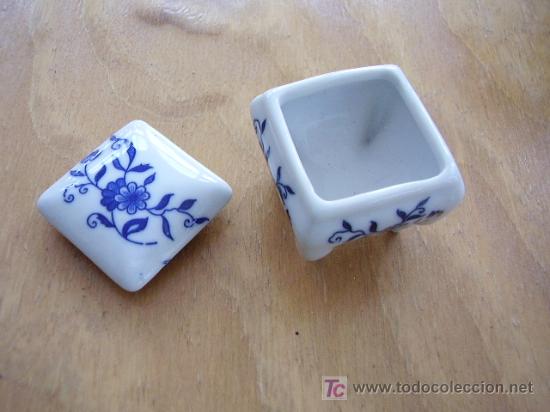 Antig&uuml;edades: Cajitas Porcelana - Foto 3