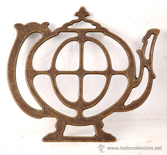 Antig&uuml;edades: SALVA MANTEL DE BRONCE - Foto 1