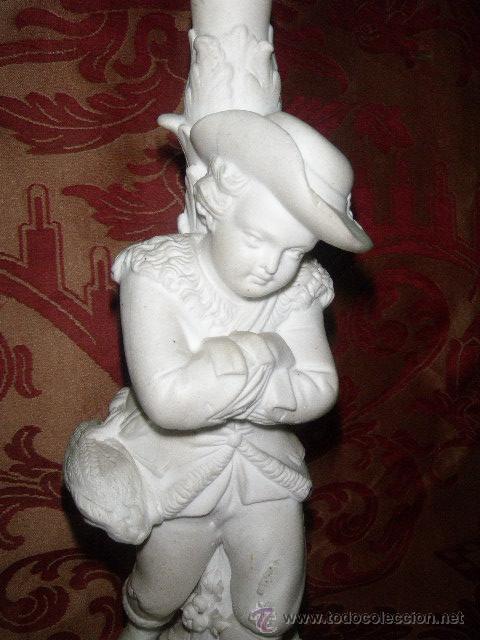 Antig&uuml;edades: PAREJA CANDELEROS DE BISCUIT DEL XIX - Foto 7