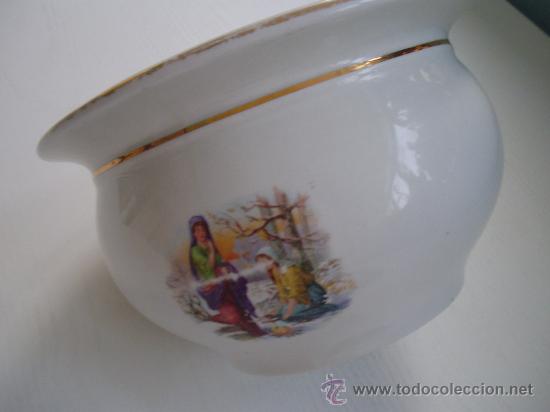 Antig&uuml;edades: ANTIGUO Y BONITO ORINAL DE CERAMICA - Foto 2