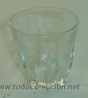 Antig&uuml;edades: VASO DE LICOR DE CRISTAL-MEDIDA 4,5*5 CMS. - Foto 1