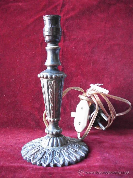 Antig&uuml;edades: LAMPARITA DE MESA EN BRONCE, CIRCA 1900 - Foto 1