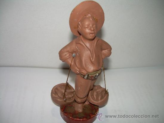 Antig&uuml;edades: ANTIGUA FIGURA DE BARRO - Foto 1