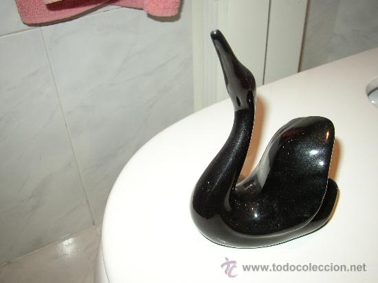 Antig&uuml;edades: PATO EN PORCELANA - Foto 1